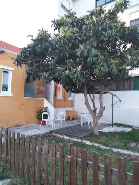 אלמאדה Lisbon View Village מראה חיצוני תמונה